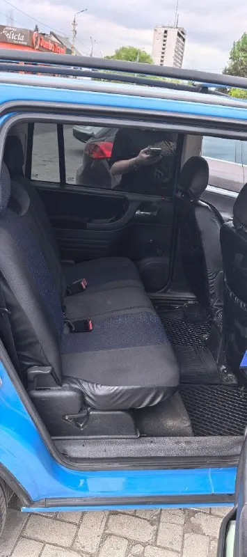 💶 цена: 440000 руб 📮 город: макеевка 🚘 марка / модель: opel zafira a 📅 год выпуска: 2000 📊 пробег: 235000 ⛽ двигатель (тип, объем, мощность): бензин, 1.8/125 лс ✅ vin код: w0l0tgf7512064716 🔧 тип кпп: 5 мкпп 👨‍⚖ владельцев в птс:1 ⏳ срок владения:3 года 📝 описание: продам хороший семейный автомобиль. на ходу каждый день. 2 комплекта резины. автомобиль в родной краске. в дтп не была. телеграм, макс, феникс +79493361679 - фотография - 7