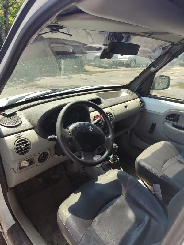 Срочно!!! продам renault kangoo, 2008 года. дизель 1,9, механика, грузовой фургон. машина в хорошем техническом состоянии, работает каждый день. на данный момент делать ничего не нужно. обслуживалась своевременно на сто. документы в порядке. пробег: 220 тыс. цена: 420 тыс (торг) все вопросы по телефону: +79493219112 или +79494811951 - фотография - 3