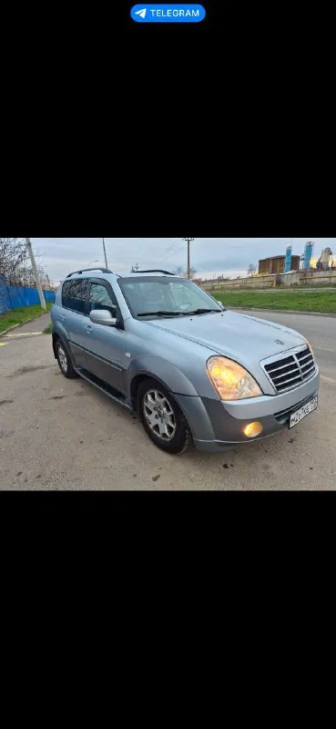 Рекстон 2008 рестайлинг🚀 3.2 бензин автомат полный привод‼️ 2 владельца✅ 2 ключа🔑🔑 оригинал птс пробег всего 170.000⚡️ автотека зелень 🌿 всего 1 мелкое дтп😂 кузову без ремонтов! техничка прекрасно! мотор работает как часы! коробка листает! салон живой😍 на хороший зимней резине🛞 жирная комплектация : кожаный мульти-руль, автосвет, полный электропакет, отделка под дерево, кожаный салон на электро-регулировках, память сидений, круиз, датчик дождя, музыка, климат, подогревы жоп и т. д цена 750 без торга и обмена @avto_lord +79498571238 - фотография - 8