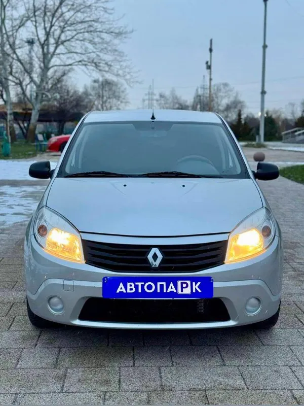 🇫🇷 renault sandero 💰цена: 650 000р 🏢город: мариуполь 📅год выпуска: 2013 🧾пробег: 160 340км. ⚙️двигатель: 1.4 8v ⛽топливо: бензин ⚙️кпп: механика 📞 телефон: +7-949-727-41-51 +7-949-551-91-52 +7-989-263-55-56 💾 описание: ✅ техническая часть на 5+ ✅ заводская краска 100% ✅ оцинкованный кузов. ✅ отличное состояние. ✅ южная эксплуатация. ❄️ кондиционер. 🚙 двигатель 1.4 8v простой и надежный, ходовая без посторонних звуков, мягкая, высокий клиренс. салон в отличном состоянии. 🎁 заменено масло, фильтра, аккумулятор. улица шевченко 2️⃣6️⃣9️⃣ - фотография - 2