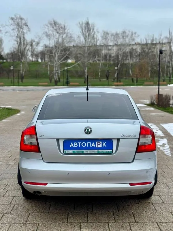 🇨🇿 skoda octavia a5 💰цена: 950 000р 🏢город: мариуполь 📅год выпуска: 2011 🧾пробег: 209 900км. ⚙️двигатель: 1.6 ⛽топливо: бензин ⚙️кпп: механика 📞 телефон: +7-949-551-91-52 +7-949-727-41-51 +7-989-263-55-56 💾 описание: - фотография - 5