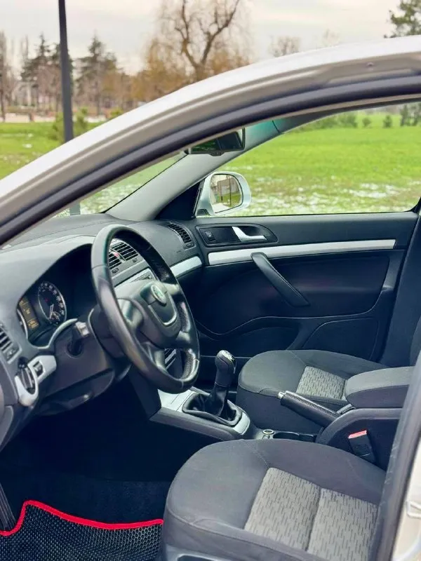 🇨🇿 skoda octavia a5 💰цена: 950 000р 🏢город: мариуполь 📅год выпуска: 2011 🧾пробег: 209 900км. ⚙️двигатель: 1.6 ⛽топливо: бензин ⚙️кпп: механика 📞 телефон: +7-949-551-91-52 +7-949-727-41-51 +7-989-263-55-56 💾 описание: - фотография - 7