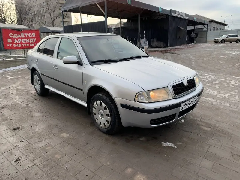Skoda octavia 1.9 dti год 2006 авто в хорошем состоянии по факту два хозяина была в одной семье двигатель работает хорошо масло не ест движок сухой ходовка только после ремонта много чего поменял кузов почти весь в заводском окрасе есть комплект зимы шиповка пробег 237т остальные вопросы по телефону пишите г. мариуполь цена 570т +79895279194 - фотография - 2