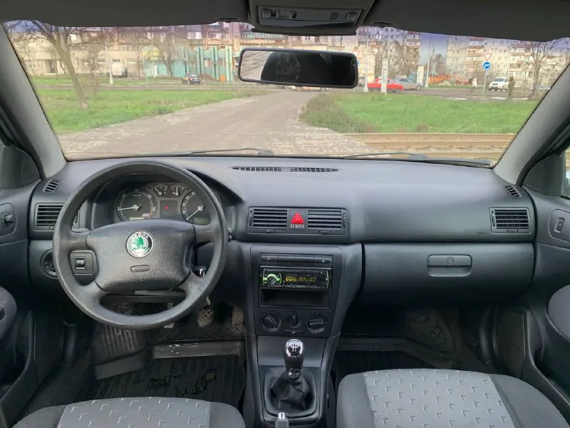 Skoda octavia 1.9 dti год 2006 авто в хорошем состоянии по факту два хозяина была в одной семье двигатель работает хорошо масло не ест движок сухой ходовка только после ремонта много чего поменял кузов почти весь в заводском окрасе есть комплект зимы шиповка пробег 237т остальные вопросы по телефону пишите г. мариуполь цена 570т +79895279194 - фотография - 5