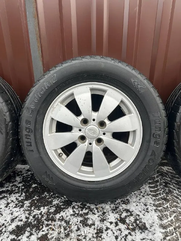 Πpoдaм: колёса r-14 на автоваз / lada цена: 15.000 руб за комплект - 4.шт (диски + резина!) ✅ оригинальные диски: k&k, модель: гранта норма (кс577). диски - без следов сварки. хaрaктeриcтики: et-35, 5.5j, цо- 58.6, 4x98‼️ ✅ резина летняя (2021.г): 185 / 70 / r14 достались с автомобилем. стояли на гранте. 📍осмотр в г. дoнецк, калининский р-н. 📞🇷🇺звоните: +7 949-412-35-77 - фотография - 5