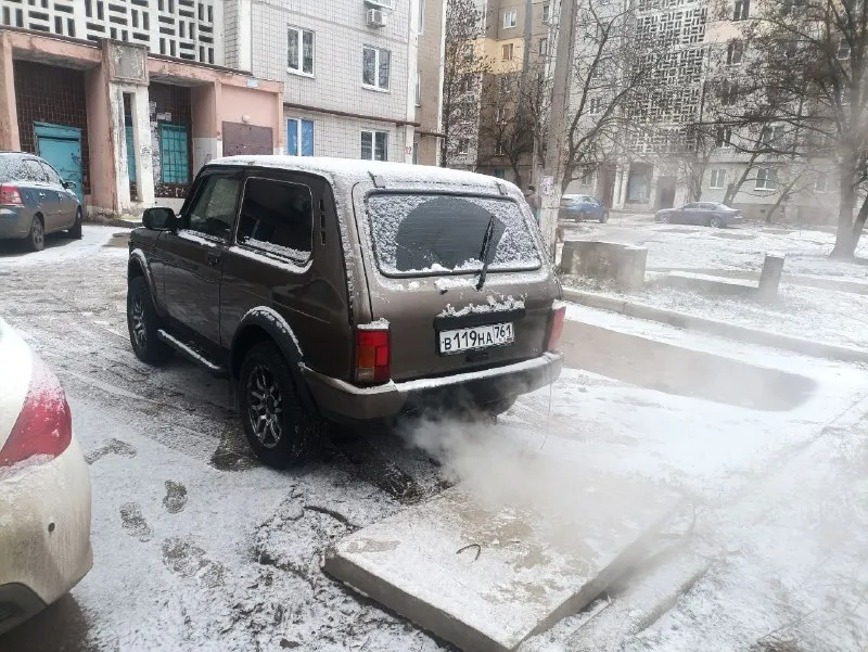 Продам ваз 212140 от собственника 2017 год 158т. п. комплектация: абс гидроусилитель конционер электо зеркала с подогревом подогревы сидений перебранная ходовая новый акб ревизия кпп и раздатки новые ступичные подшипник двери и арки зашумленные стоит сигнализация стар лайн все светится печка греет подробнее +79494919566 570т. р торг - фотография - 3