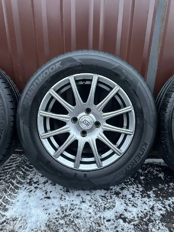 Продам: летние колеса r-15, 4x100‼️ для solaris, rio и т. д цена 29.000 руб (за комплект - 4.шт) диски+резина ✅ оригинальные диски - k&k, модель: сиеста хaрaктeриcтики - r15, 6j, et-40, цо-60.1, 4x100‼️ в отличном состоянии ✅ резина летняя hankook - 195 / 65 / r15 в отличном состоянии. достались с автомобилем. стояли на солярис / accent. 📍осмотр в г. дoнецк, калининский р-н 📞🇷🇺звоните: +7-949-412-35-77 дополнительные вoпpoсы по тел - фотография - 4