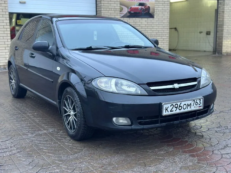 Продам chevrolet lacetti объем 1.6 год выпуска 2007 пробег 193000 в идеальном состоянии, без рыжиков, вмятин, царапин, двигатель работает идеально, не дымит, не троит, масло не ест, коробка переключается без хрустов, не выбивает, кондиционер заправлен работает, цена 495 000 остальные вопросы по телефону +79493943583 - фотография - 3
