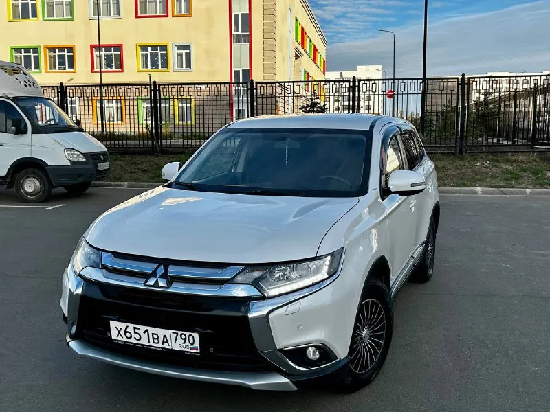 Mitsubishi outlander 2016 2.0 at -коробка автомат -пробег 127000 -цена: 1.580000₽ -мариуполь -тел: +... - фотография