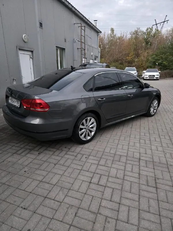 Продам volkswagen passat b7 2012г полный фарш 190т. пробег, мотор 2.5 коробка айсин 1.3 🍋 донецк тел+79496125008. 📲 tg: валера 📞 звоните: +7(949)6125008 - фотография - 3
