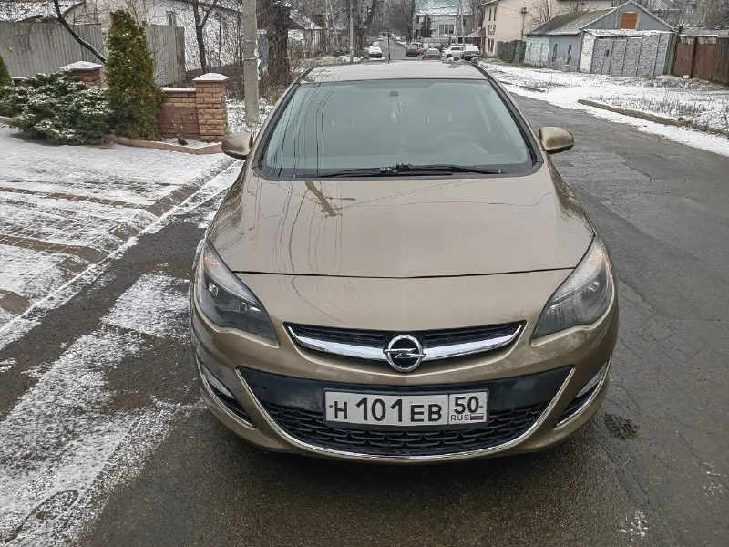 Продам opel astra j год 2013 двигатель 1.6 коробка передач автомат полноценный пробег 160 тысяч автомобиль в отличном состояние без гнили и ржавчины двигатель без нареканий масле не ест коробка передач без пинков рывков ходовая на отлично без вложений комплектация :раздельный климат контроль, 4 эл. стеклоподъемника, электро зеркала, подогрев сидений, круиз контроль, парктроники и многое другое. юридически чистый автомобиль авто никогда не участвовал в дтп, автотека зеленая готов на любые проверки авто реально без вложений сел поехал переоформление в мрэо осмотр г. донецк цена 750 торг реальному покупателю номер для связи +79490893757 📞 звоните: +7(949)0893757 - фотография - 2