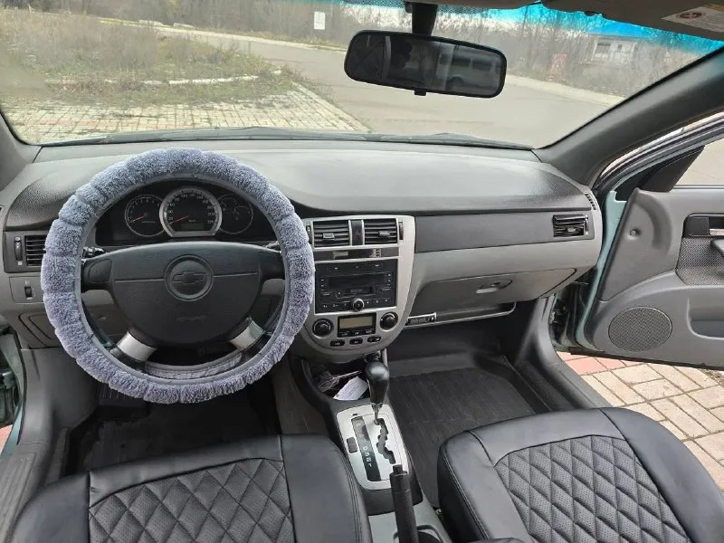 Продам chevrolet лачетти cdx, мотор 1.8, коробка автомат. год 2006, куплен в автосалоне, пробег 142 тыс км. климат, усилитель руля, abs, 4 стеклоподьемника, цена 620 тыс рублей, донецк +79495102741; +79495102742 📞 звоните: +7(949)5102741 - фотография - 5