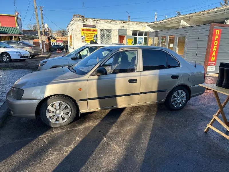 🚘марка: hyundai accent ⛽ бензин 1.5 бензин 🐎 102л. с 📅год выпуска: 2005 💴цена: 420000🫰🏻 • пробег:300000 • коробка в хорошем состоянии по двигателю вопросов нет ! • салон в хорошо состоянии • акустика •стеклоподъемник •кондиционер •гидра усилитель руля документы все порядке полное переоформление! зеленая автотека! автомобиль без гнили никаких вложений не требует ! почти в родном окрасе крашена две детали! торг уместен! все вопросы по телефону ! 📞 +79494999910 осмотр пгт. володарское 📲 tg: @armenovich999 📞 звоните: +7(949)4999910 - фотография - 10