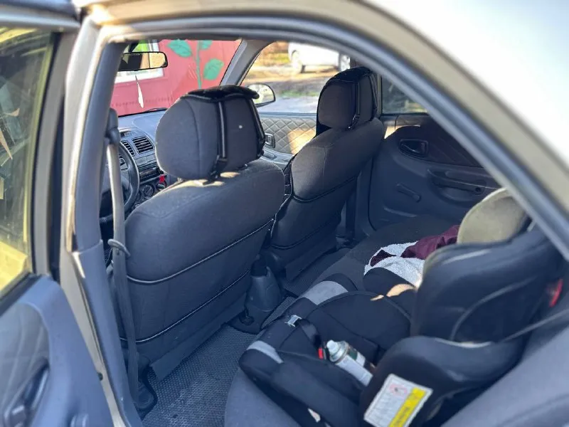 🚘марка: hyundai accent ⛽ бензин 1.5 бензин 🐎 102л. с 📅год выпуска: 2005 💴цена: 420000🫰🏻 • пробег:300000 • коробка в хорошем состоянии по двигателю вопросов нет ! • салон в хорошо состоянии • акустика •стеклоподъемник •кондиционер •гидра усилитель руля документы все порядке полное переоформление! зеленая автотека! автомобиль без гнили никаких вложений не требует ! почти в родном окрасе крашена две детали! торг уместен! все вопросы по телефону ! 📞 +79494999910 осмотр пгт. володарское 📲 tg: @armenovich999 📞 звоните: +7(949)4999910 - фотография - 6
