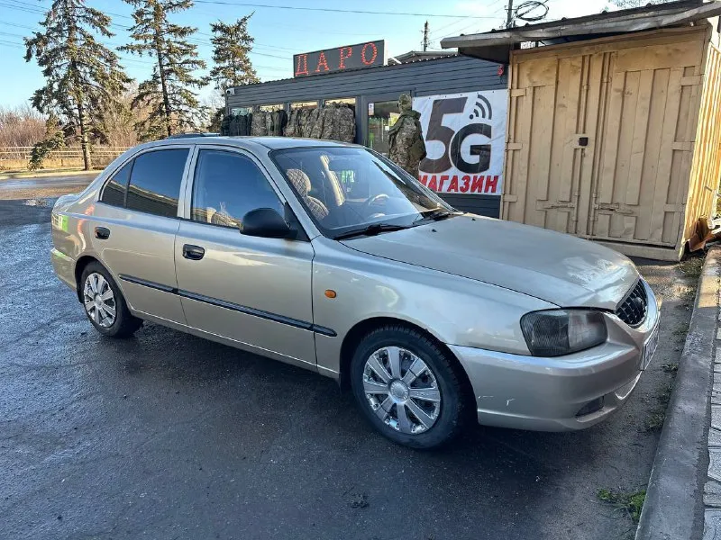 🚘марка: hyundai accent ⛽ бензин 1.5 бензин 🐎 102л. с 📅год выпуска: 2005 💴цена: 420000🫰🏻 • пробег:300000 • коробка в хорошем состоянии по двигателю вопросов нет ! • салон в хорошо состоянии • акустика •стеклоподъемник •кондиционер •гидра усилитель руля документы все порядке полное переоформление! зеленая автотека! автомобиль без гнили никаких вложений не требует ! почти в родном окрасе крашена две детали! торг уместен! все вопросы по телефону ! 📞 +79494999910 осмотр пгт. володарское 📲 tg: @armenovich999 📞 звоните: +7(949)4999910 - фотография - 8