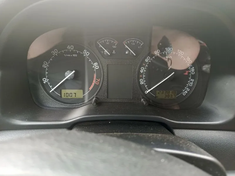 Продаётся skoda тур 2000 г. , пробег 235. зима резина. зима на жел. дисках. цена 600000+ торг. находится в донецке. объявление попросили выложить. всю информацию расскажет хозяин: +79493169874 эдуард. продаётся от хозяина, любые проверки, переоформление в мрео. 📞 звоните: +7(949)3169874 - фотография - 4