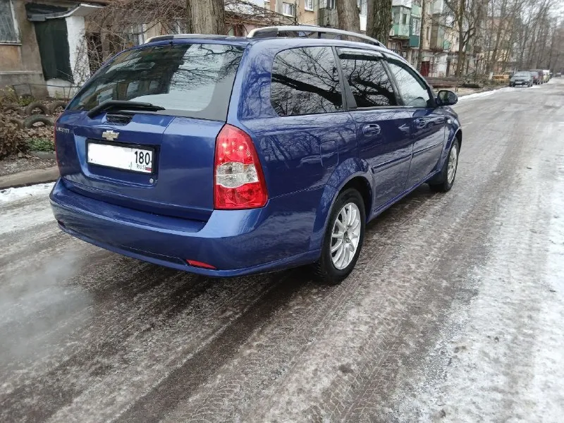 Продам chevrolet лачетти 2011год собственник один хозяин покупал новую машина как новая не бита не крашена родной пробег 76 тысяч прошла обслужил полностью ремни ролики помпу масла фильтра все что нужно было обслужил автомобиль обработан оцинкован полная комплектация кондиционер дует отлично 👍 достойная машина кто хочет хороший автомобиль это то что надо +79490871724 цена 580 тысяч 📞 звоните: +7(949)0871724 - фотография - 4