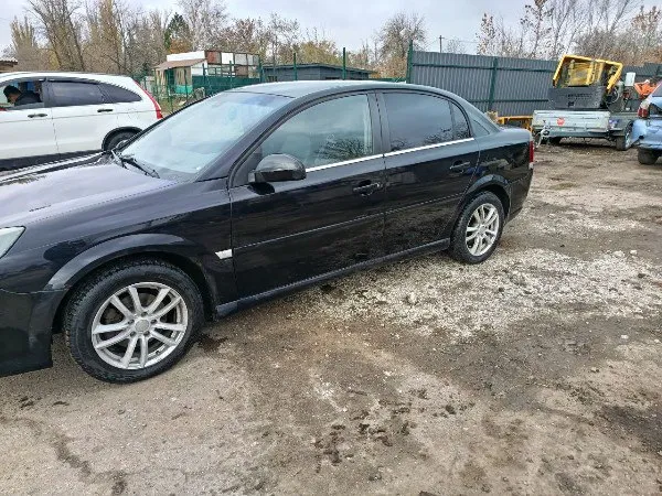 Продам opel vectra c 2008г. в.244т. км. все стекла родные!по технике обслужена. фазики заменены, не... - фотография