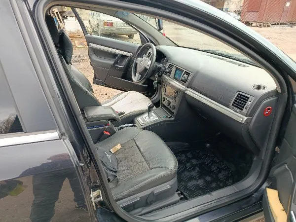 Продам opel vectra c 2008г. в.244т. км. все стекла родные!по технике обслужена. фазики заменены, не дизелят. теплообменник обслужен, новый модуль зажигания. мотор работает ровно!кондиционер заправлен, работает. андроид магнитола, сигнализация с автозапуском. авто без вложений, на уверенном ходу, сел поехал! цена 410т. р. хороший торг только после осмотра автомобиля! +79495035751 📞 звоните: +7(949)5035751 - фотография - 8