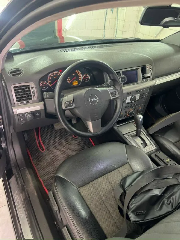 Продам opel на отличном ходу! машина 2008 года выпуска автомат работает как положено двигатель тоже! переоформление любое! машина находится в донецке! цена данного авто 550.000р +79495570921 📞 звоните: +7(949)5570921 - фотография - 6