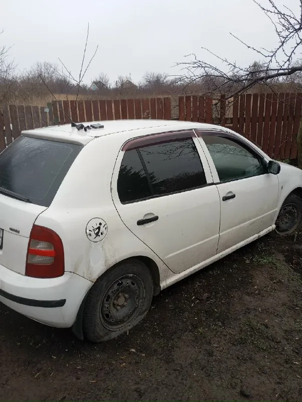 Продам skoda фабию 1.2 мкпп машина на запрете переоформить нельзя только ездить на ходу но требует внимание электрика 190000₽ макеевка +79493573231 📞 звоните: +7(949)3573231 - фотография - 2