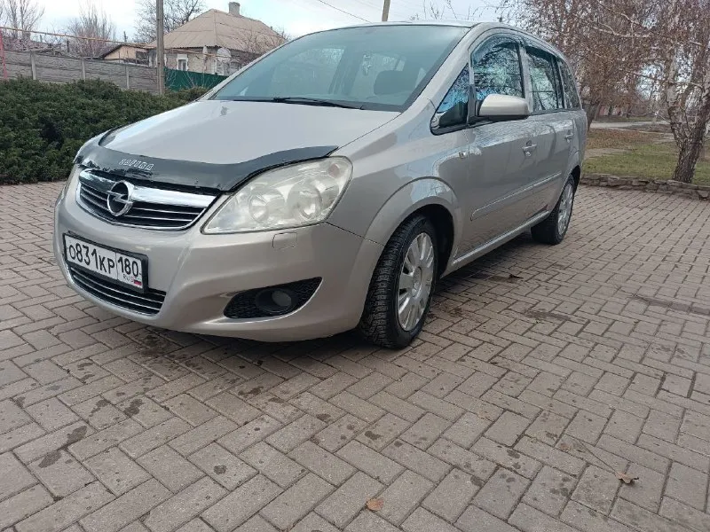 Продам opel зафира, 7-месная, мотор 1.6, 2008год, машина полностью обслужена, сел и поехал, кондиционер работает, зимняя резина, подогрев сидений, стеклоподъёмники,650000т. р торг, +79490868309 все вопросы по телефону. енакиево 📞 звоните: +7(949)0868309 - фотография - 2
