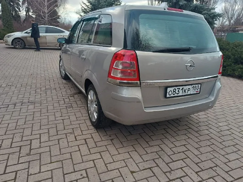 Продам opel зафира, 7-месная, мотор 1.6, 2008год, машина полностью обслужена, сел и поехал, кондиционер работает, зимняя резина, подогрев сидений, стеклоподъёмники,650000т. р торг, +79490868309 все вопросы по телефону. енакиево 📞 звоните: +7(949)0868309 - фотография - 3