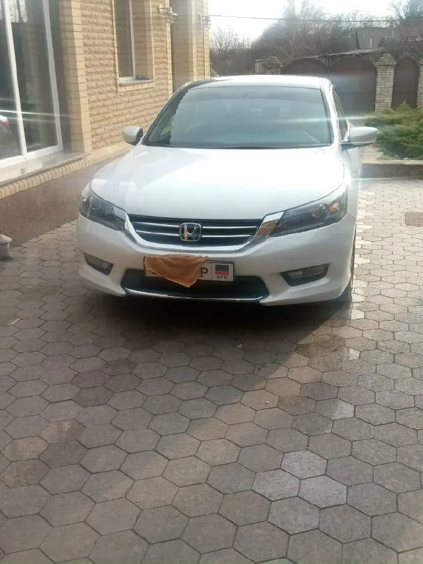 Продам: honda accord 9 (рестайлинг) год выпуска: 2015 мотор: 2.4 пробег: 135.000 км учёт: местный второй владелец. надёжный и экономный автомобиль. машина в нормальном состоянии, обслужена, гаражное хранение, мотор и коробка без нареканий, все функции работают. пройдено то. эксплуатировался очень бережно. пробег реальный. цена: 22000$ машина находиться в макеевке. +79494336737 или телеграмм @oleg7771112 📞 звоните: +7(949)4336737 - фотография - 6