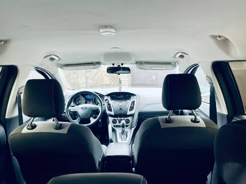 Продам автомобиль ford focus 3 (рестайлинг) 2012год 2.0 бенз. автомобиль в отличном состоянии(сел и поехал). работает отлично масло не есть, не дымит, не троит. коробка работает ровно без тычков и пинков. побег 215.ооокм. кузов в отличном состоянии без рыжиков и ржавчин. по ходовой нареканий нет. автомобиль полностью обслужен. цена:780.ооо₽ торг уместен. проверка на любом вашем сто. возможен обмен. 📞+7(949)-505-96-96📞 📞 звоните: +7(949)5059696 - фотография - 7