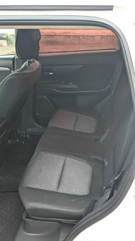 📢 продам mitsubishi outlander ресталинг в идеальном состоянии можно и вкредит 💥💥 🔹год 2014 🔹двигатель 2.0л бенз. 🔹коробка: автомат 🔹привод :полный 🔹учёт рф любое оформление цена 1м.150тр торг звоните 🔹авто в хорошем состоянии не бита 100% ходовка супер двигатель и кпп работают отлично, кузов в идеальном состоянии, музыка, дачики мертвых зон камера задниго вида, дачик света, дачик дождя, сигнализация, эл стеклоподъёмники подогрев сидения 2х зоный климат резина хорошая т. д 🔹телефон :+79490030135(телеграм +79497396813) (вацап +380714978907 📞 звоните: +7(949)0030135 - фотография - 8