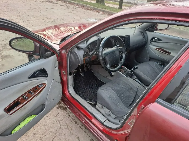 Цена 140р. .. большая, мягкая. .лучше ланоса, и любых жигулей. ..за 2 года ни разу не подвела. по технике все исправно. .по кузову, бордюры гниловатые. мотор 2л. . пропан. . эл. стеклоподъемники, гур, эектро зеркала. севро руль. оформляете на 5 лет. .или через доверенность от хозяина. . донецк. +79493736040 📞 звоните: +7(949)3736040 - фотография - 3