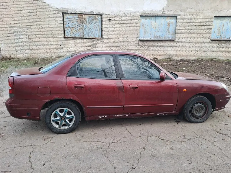 Цена 140р. .. большая, мягкая. .лучше ланоса, и любых жигулей. ..за 2 года ни разу не подвела. по технике все исправно. .по кузову, бордюры гниловатые. мотор 2л. . пропан. . эл. стеклоподъемники, гур, эектро зеркала. севро руль. оформляете на 5 лет. .или через доверенность от хозяина. . донецк. +79493736040 📞 звоните: +7(949)3736040 - фотография - 4