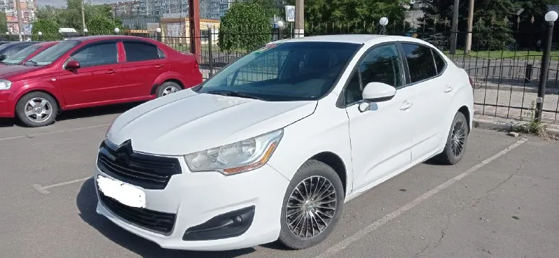 Citroen c4 1.6 2014 г. в. 150 л. с. очень резвое авто с приятным расходом. японская 6 ступенчатая ма... - фотография