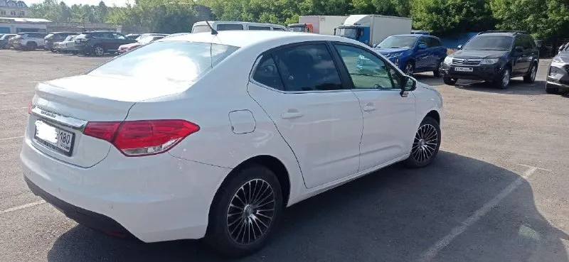 Citroen c4 1.6 2014 г. в. 150 л. с. очень резвое авто с приятным расходом. японская 6 ступенчатая машина свежая, в хорошем состоянии просмотр в донецке. цена по низу рынка в такой комплектации и состоянии 800 т. р. писать на ватсапп +79785645277 📞 звоните: +7(978)5645277 - фотография - 5