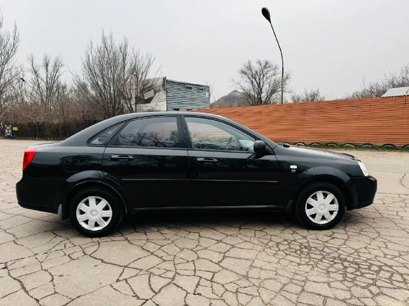 🏎️ chevrolet лачети ✅ 2008 ✅ 1,6 бензин ✅ механика ✅ 195.000 км авто в отличном состоянии, один хозяин за все время, автомобиль весь в родном окрасе, все стекла родные, техника на 5+ было произведено то цена 590.000 тыс. +79495022772 📞 звоните: +7(949)5022772 - фотография - 4