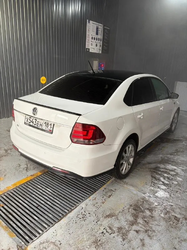 Volkswagen polo gt 1,4 2016г. автоматическая(dsg). пробег 88000. цена: 1.400.000 (торг) комплектация: климат контроль, стеклоподъемники, автосвет, мульти-руль, подогрев передних сидений, подогрев зеркал, подогрев лобового и заднего стекла, парктроник, авто складывание зеркал, круиз-контроль. подробнее по телефону:+7(959)553-66-11 г. алчевск 📞 звоните: +7(959)5536611 - фотография - 8