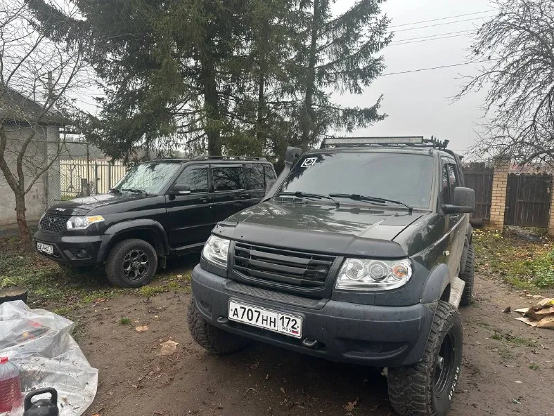 Продам уаз патриот пикап 2013 года ) в очень хорошем состоянии ) техника вся в идеале! чеки по работам присутствуют) всегда обслуживался во время ) из допов: - хорошая музыка с камерой заднего вида - двери зашумлены в два слоя - колонки дорогие и музыка играет очень громко - люфтован - резина и диски новые - хабы и вся ходовка усилена - в фарах би лед линзы, свет ночью как днем, даже люстра которая на крыше стоит она отдыхает по сравнению с фарами ) ))) есть еще освещение в бока )) - есть газ, вписан в птс - колеса вписаны - с оформлением проблем нет) цена 1млн ) тел +79496374907 📲 tg: @sergeia72 📞 звоните: +7(949)6374907 - фотография - 2