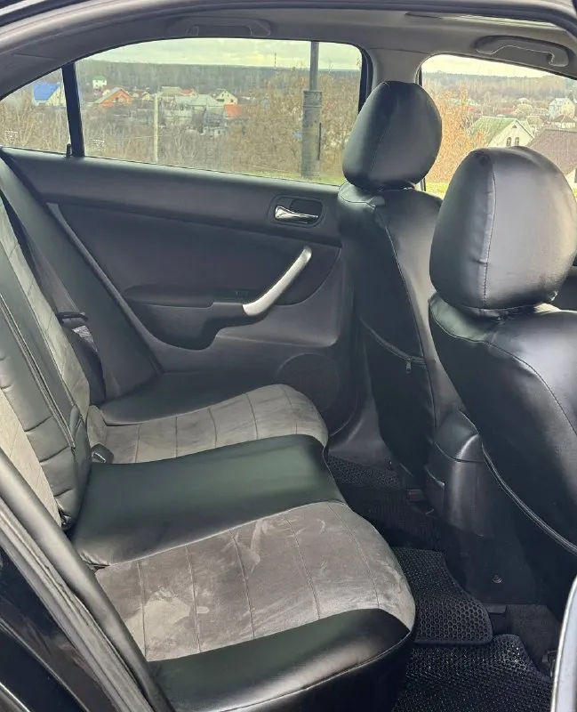 Срочно. 660,000 руб. honda accord vll, 2.0 л, мт. технически обслужена, цепь заменена 20,05,25. масла и фильтра свежие. кузов без ржавчины и гнили, пороги / днище целые, преимущественно заводской окрас. птс оригинал, два владельца. первый владел 13 лет, второй по нынешний час. комплектация “comfort“. два комплекта резины. климат, круиз, мультируль, эл. сп с доводчиком, подогревы сидений и зеркал, люк, ксенон и т. д. территориально находится в г макеевка (центр) контакты : +7 (949) 363-52-68 (есть «telegram») варианты обменов и рассрочки - не интересуют. - фотография - 10