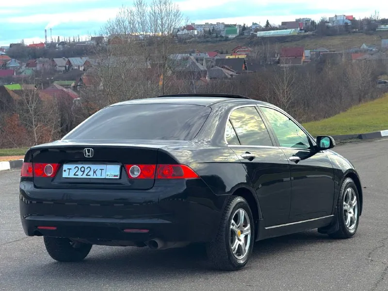 Срочно. 660,000 руб. honda accord vll, 2.0 л, мт. технически обслужена, цепь заменена 20,05,25. масла и фильтра свежие. кузов без ржавчины и гнили, пороги / днище целые, преимущественно заводской окрас. птс оригинал, два владельца. первый владел 13 лет, второй по нынешний час. комплектация “comfort“. два комплекта резины. климат, круиз, мультируль, эл. сп с доводчиком, подогревы сидений и зеркал, люк, ксенон и т. д. территориально находится в г макеевка (центр) контакты : +7 (949) 363-52-68 (есть «telegram») варианты обменов и рассрочки - не интересуют. - фотография - 6