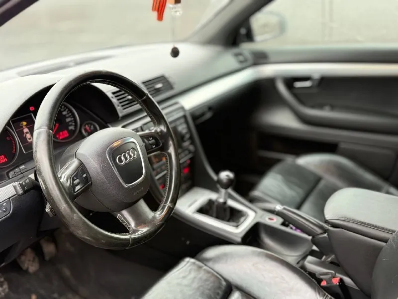 Audi a4 (b7) рестайлинг год 2008 2.0 механика 6ступп уневерсал кожа мульти руль климат 2зоный новая зимняя резина пройдено полное то все расходники заменены ! ходовая часть вся перебрана новая ! документы полный порядок любое оформление! цена 770.000 ₽ тысяч рублей торг у капота ! контактная информация: объявление предусматривает удобный способ связи через телефон и популярные мессенджеры: - телефон: +7(949)910-02-20 / +79094088898 - мессенджеры: telegram, whatsapp г донецк ! 📲 tg: @ivan1293 📞 звоните: +7(949)9100220 - фотография - 7