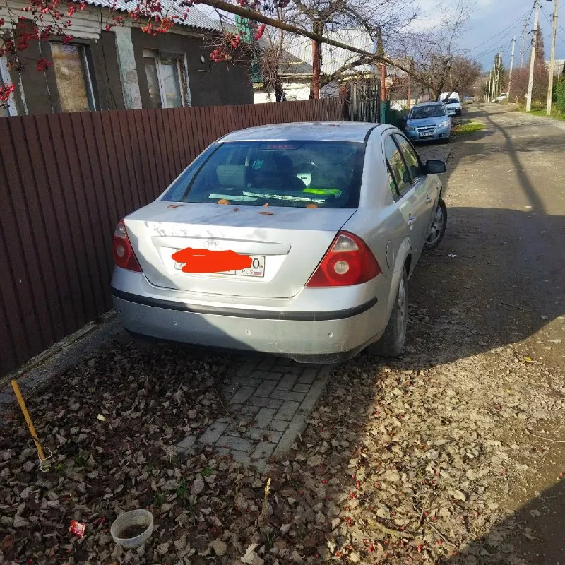 Продам ford мондео 3 2.0 бензин, мкпп на уверенном ходу, сел и поехал, подогрев передних сидений, обогрев заднего стекла, 4 эл стеклоподъёмника с доводчиками, центральный замок, эл. зеркала, цена 380тыс торг у капота телефон 79493313771 📞 звоните: +7(949)3313771 - фотография - 2
