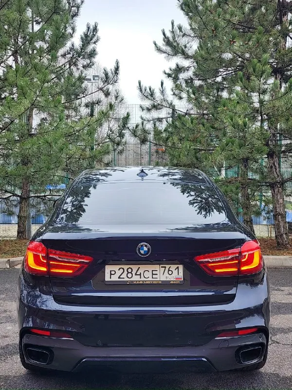 Bmw x6 f16 30d 249 л. с. оригинальный пробег 179 000км максимальная комплектация: - заводской m-пакет - доводчики всех дверей - бесключевой доступ - проекция на лобовое стекло - распознавание знаков - музыка harman/kardon - мультимедия с carplay и androidaudio - матричные активные фары led adaptive - авто дальний - расширенная отделка кожи (консоль, дверные карты, центральная консоль алькантара+карбон) ни одного ни дтп, ни подкраса. передняя часть, фары и все проблемные места в броне пленке. всё на своём месте как с завода. +79493111064 или тг, макс, вотсап. я хозяин, переоформление без проблем, по запросу скину автотеку. 4 480 000 ₽ 📞 звоните: +7(949)3111064 - фотография - 4