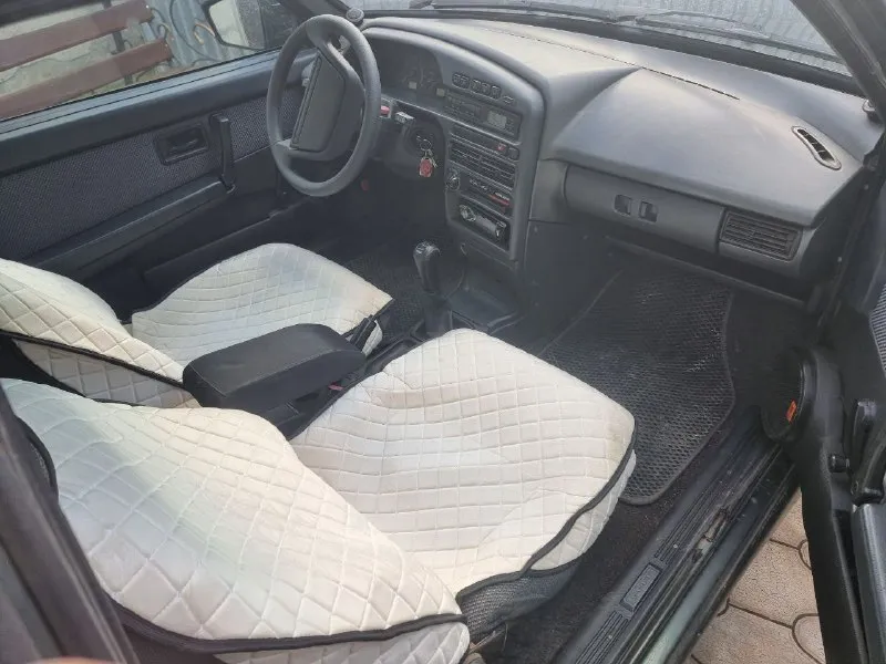 Продам ваз 2113, 2011 год 1.6 210т пробега. по кузову в нормальном состоянии. коробка на отлично, ходовая збитая, родной телевизор, бортовой компьютер, центральный замок, музыка, зимняя резина, шумоизоляция. стс, птс и дкп в наличии. возможен обмен на мототранспорт с вашей доплатой. цена 200 тр. +79490686022 +79497082062 📲 tg: артём 📞 звоните: +7(949)0686022 - фотография - 6