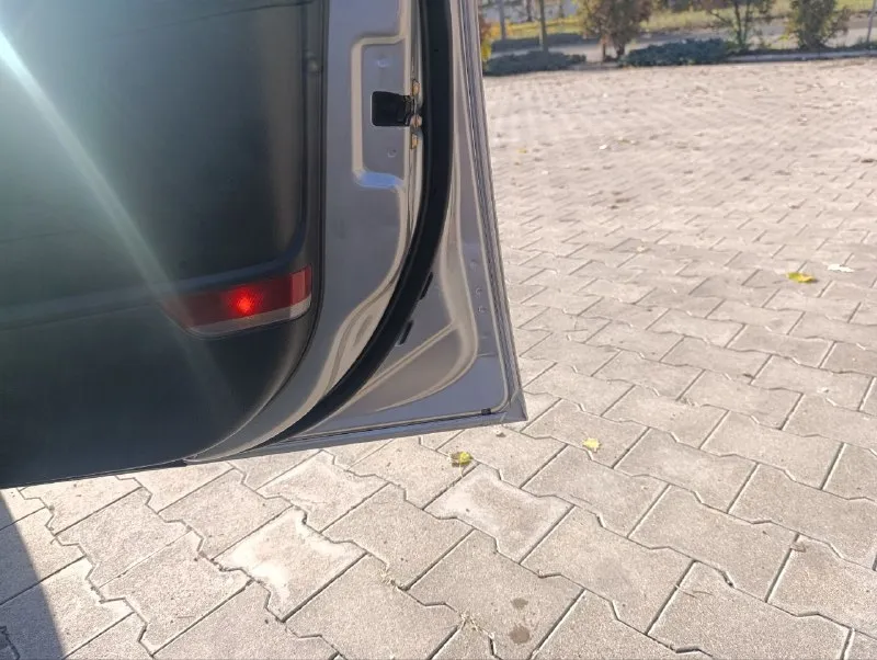 Chevrolet эпика 2006г пробег 230 автомат объем 2.5 кожа, климат, подогрев сидений полная комплектация 800.000 торг звоните +79495117652 📲 tg: @slacdan 📞 звоните: +7(949)5117652 - фотография - 7