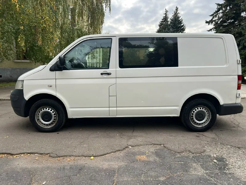 Срочно! цена 1 200000₽ торг реальному покупателю! продам volkswagen transporter t5 2009 г. в двигатель 2.5 bnz грузо-пассажир по документам! с кондиционером! машина в отличном техническом состоянии! передние электро стеклоподъемники! первый владелец в птс! машина местная! по двигателю сделан большой ремонт! капитальный ремонт гбц! замена всех клапанов, с сальниками седлами и направляющими! ремонт всех 5 стаканов под форсунки! заменен шлейф форсунок! ремонт 5 форсунок! ремонт турбины! новый распредвал с гидрокомпенсаторами! все собрано на хороших запчастях! устранены все больные места! новый радиатор кондиционера все заправлено и работает! вложено больше 300тыс, р ! цена 1 200 000₽ торг! +79493682658 +79493495668 осмотр г, макеевка даки авторынок 📞 звоните: +7(949)3682658 - фотография - 2