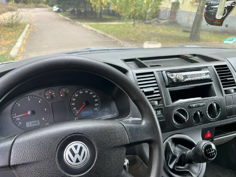 Срочно! цена 1 200000₽ торг реальному покупателю! продам volkswagen transporter t5 2009 г. в двигатель 2.5 bnz грузо-пассажир по документам! с кондиционером! машина в отличном техническом состоянии! передние электро стеклоподъемники! первый владелец в птс! машина местная! по двигателю сделан большой ремонт! капитальный ремонт гбц! замена всех клапанов, с сальниками седлами и направляющими! ремонт всех 5 стаканов под форсунки! заменен шлейф форсунок! ремонт 5 форсунок! ремонт турбины! новый распредвал с гидрокомпенсаторами! все собрано на хороших запчастях! устранены все больные места! новый радиатор кондиционера все заправлено и работает! вложено больше 300тыс, р ! цена 1 200 000₽ торг! +79493682658 +79493495668 осмотр г, макеевка даки авторынок 📞 звоните: +7(949)3682658 - фотография - 4
