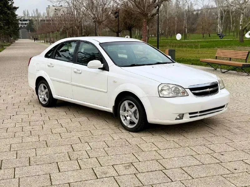 🚙марка: chevrolet lacetti ⚙️двигатель: 1.6 ⛽️вид топлива: бензин 📅год выпуска: 2008 💴цена:.610 000ру... - фотография