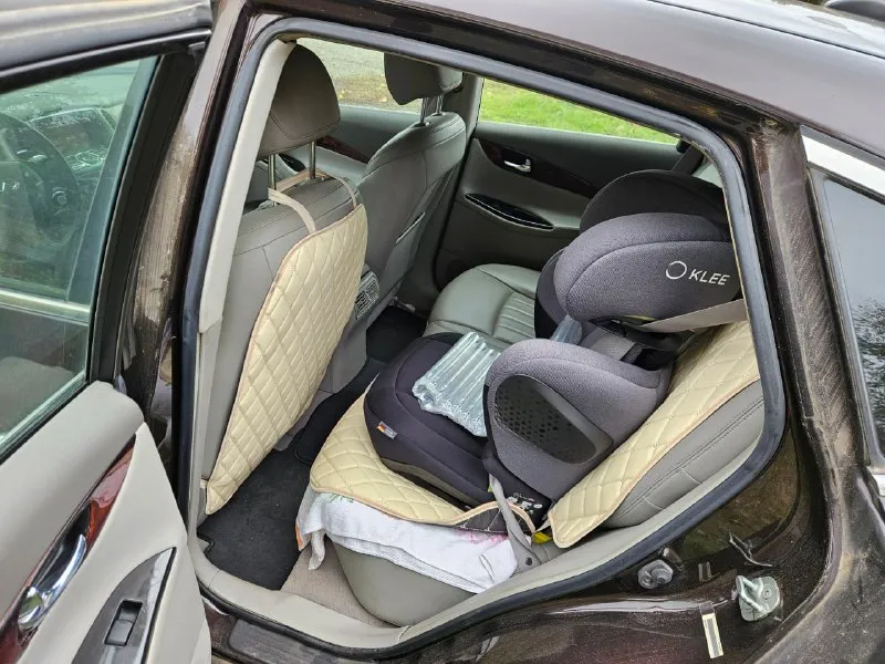 Продам infiniti ex35 2008 г. в. пробег 180000 км в одних руках с момента покупки. без дтп. заводские стекла и окрас. два ключа. полный привод, акпп гидротрансформатор, стеклопакет, подогрев сидений, музыка bose, люк, бесключевой доступ, свежая зимняя резина. +79493231242 (телеграмм) цена = 1200000 рублей - фотография - 8