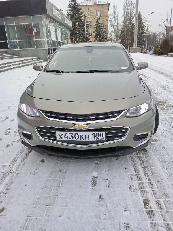 Chevrolet malibu, 2017, (вин: 2018), 1,5,160 л. с. автомат. пробег 170000 км. в отличном состоянии. авто на новой зимней резине. (новая летняя резина в комплекте). неплохая комплектация: бесключевой доступ, кнопка старт-стоп, система старт-стоп, автозавод с ключа, люк (панорама), магнитола с car play, камера заднего вида, круиз-контроль, led лампы в фарах, хороший видеорегистратор с 3 камерами( перед, зад, салон), и. т.д. все стекла заводские, включая лобовое. ходовая, двигатель-отлично. 2 владельца. штрафов, ограничений нет. собственник. 1330000 рублей. +79493043638; +79495966461 - фотография - 5