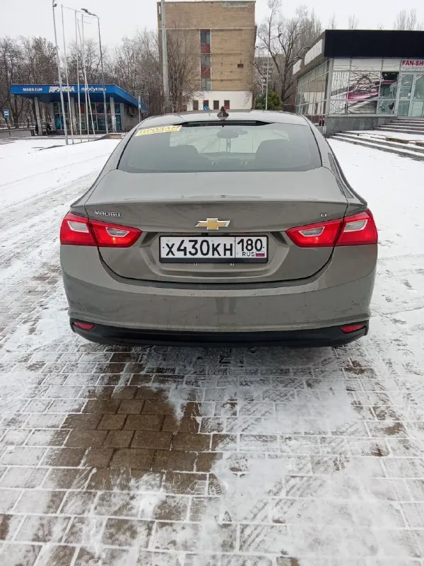 Chevrolet malibu, 2017, (вин: 2018), 1,5,160 л. с. автомат. пробег 170000 км. в отличном состоянии. авто на новой зимней резине. (новая летняя резина в комплекте). неплохая комплектация: бесключевой доступ, кнопка старт-стоп, система старт-стоп, автозавод с ключа, люк (панорама), магнитола с car play, камера заднего вида, круиз-контроль, led лампы в фарах, хороший видеорегистратор с 3 камерами( перед, зад, салон), и. т.д. все стекла заводские, включая лобовое. ходовая, двигатель-отлично. 2 владельца. штрафов, ограничений нет. собственник. 1330000 рублей. +79493043638; +79495966461 - фотография - 6